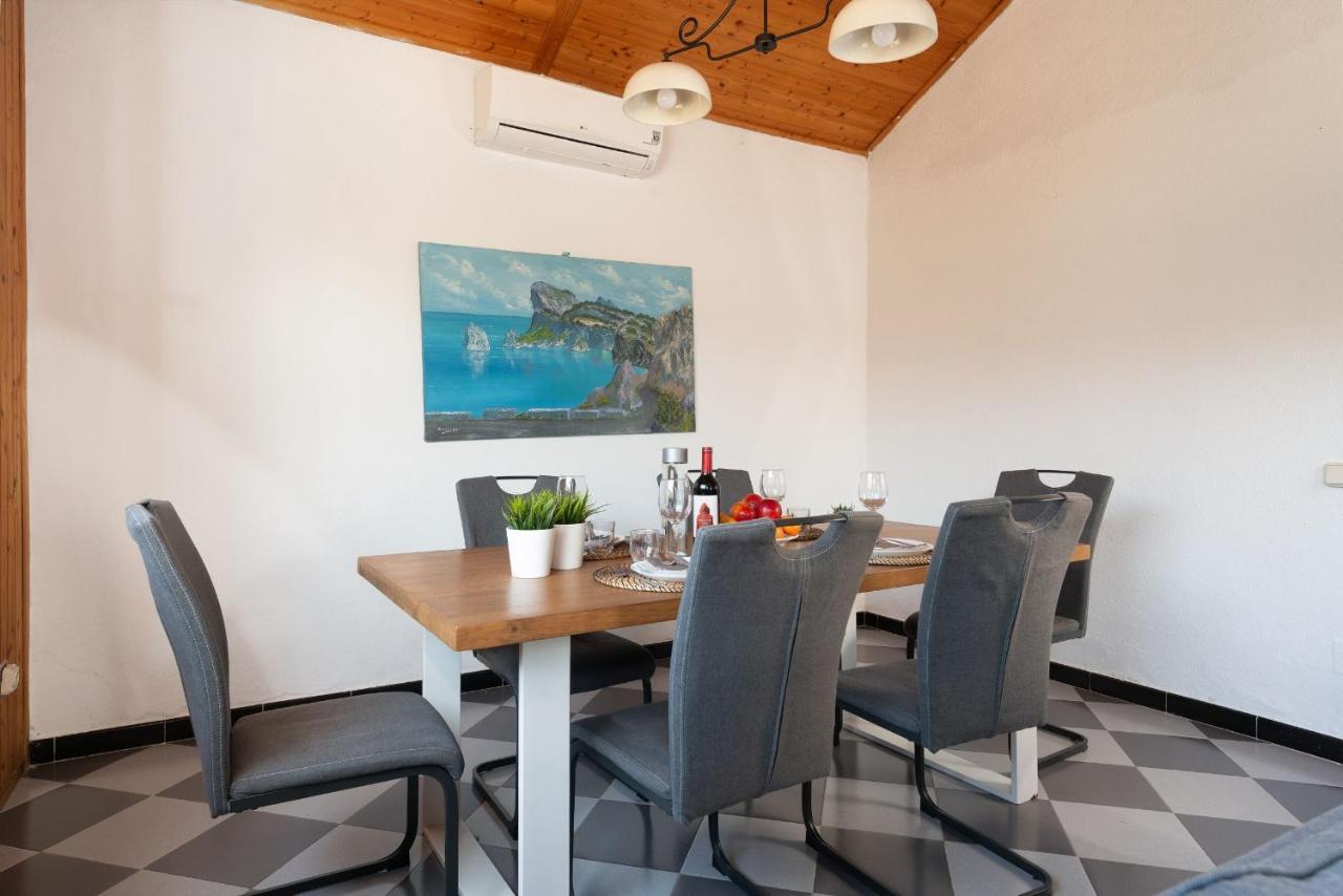 4 ห้องนอน 2 ห้องน้ำส่วนตัว ขนาด 0 ตร.ม. – อัลกูเดีย Villa ภายนอก รูปภาพ