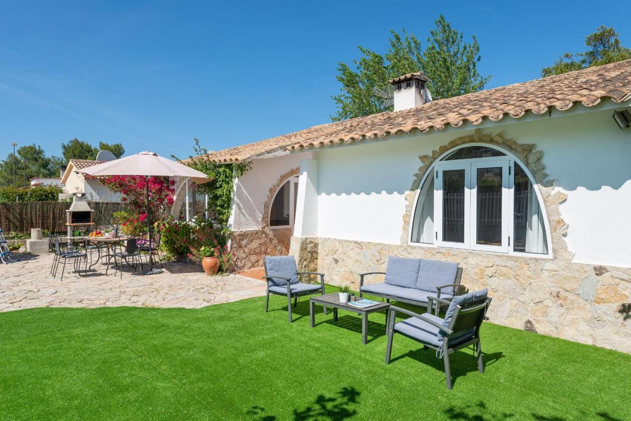 4 ห้องนอน 2 ห้องน้ำส่วนตัว ขนาด 0 ตร.ม. – อัลกูเดีย Villa ภายนอก รูปภาพ